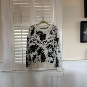 BB Dakota Black and White Patterned Sweater